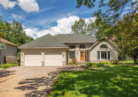 It contains 4 bedrooms and 2 bathrooms. . Shoreview mn zillow